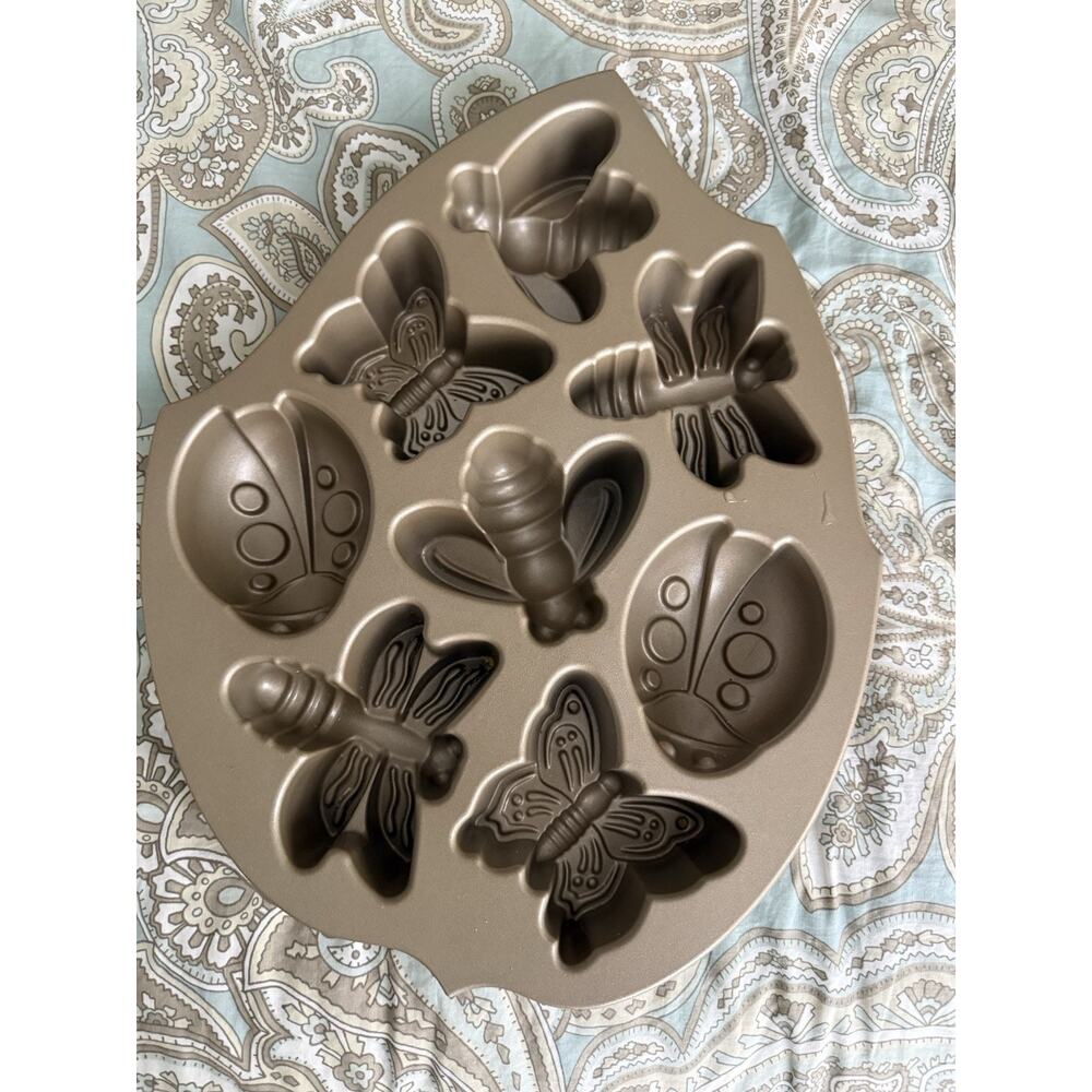 Nordic Ware Cakelet Pan Backyard Bugs 5 Cups Spring Ladybug Butterfly Dragonfly